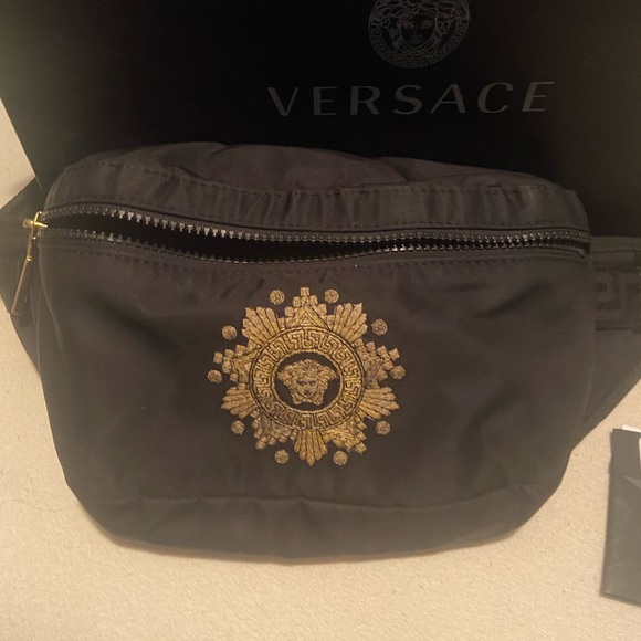 Versace Fanny pack - Picture 3 of 4